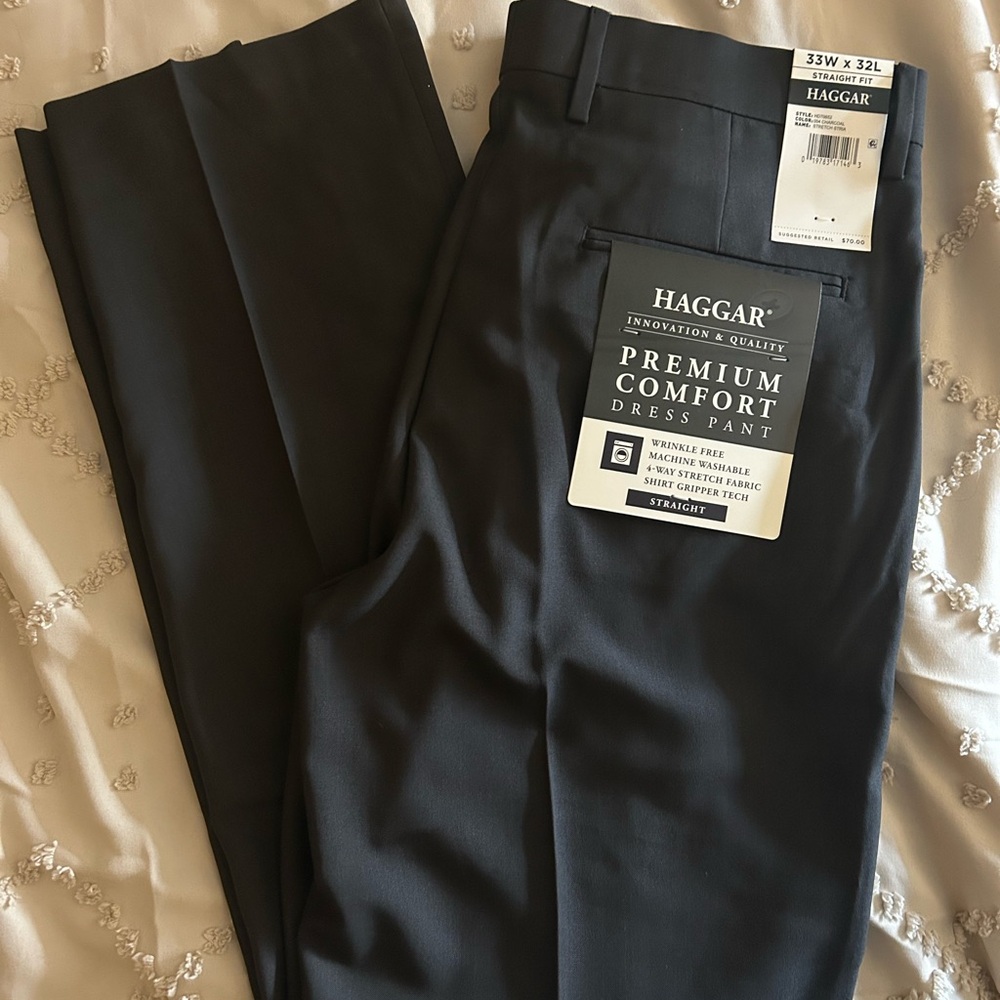 33W x 32L Haggar Straight Fit Dress Pants in Black
